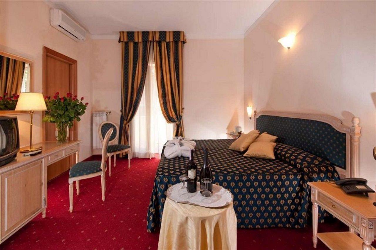 C-Hotels Club House Roma Экстерьер фото