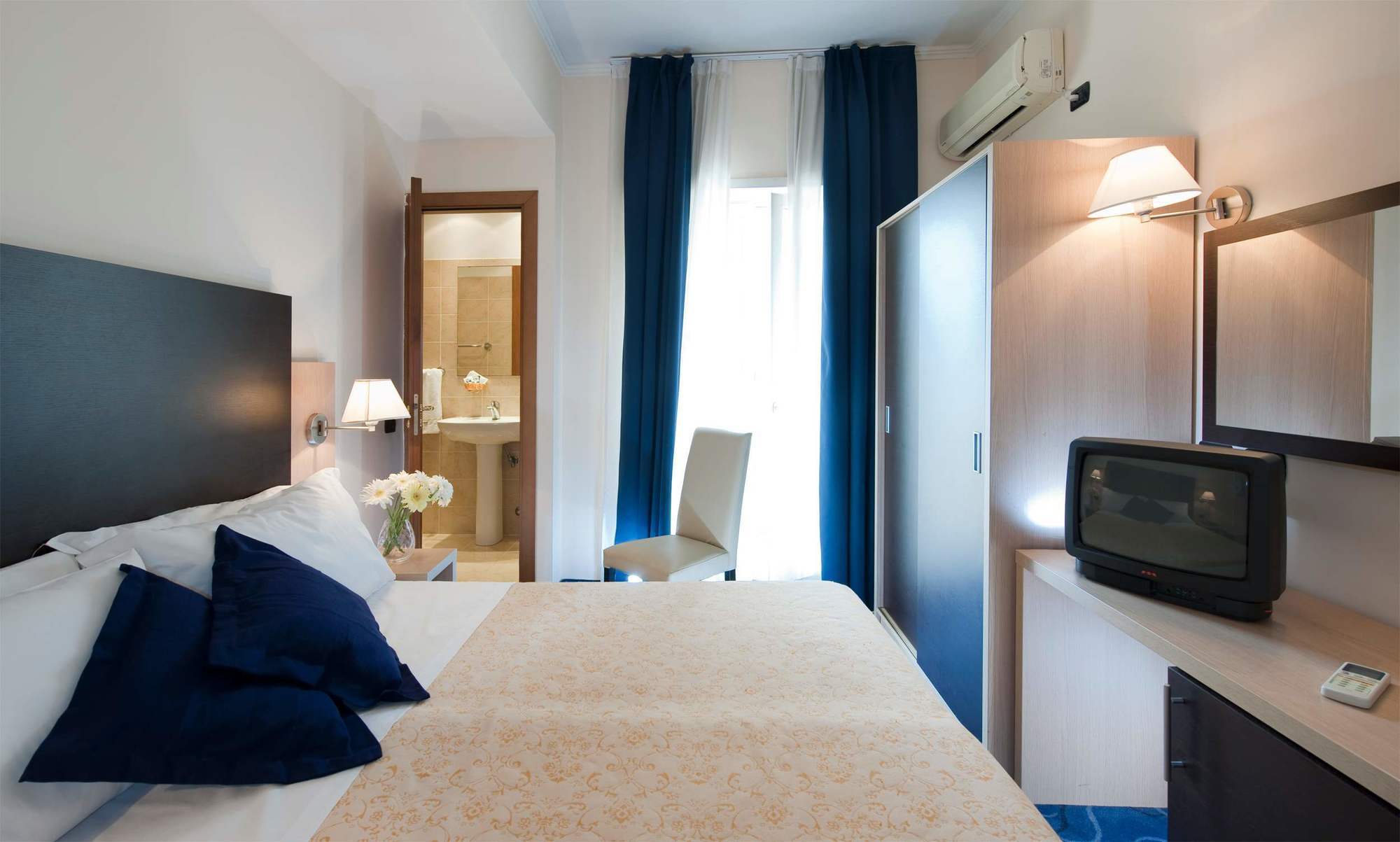 C-Hotels Club House Roma Экстерьер фото